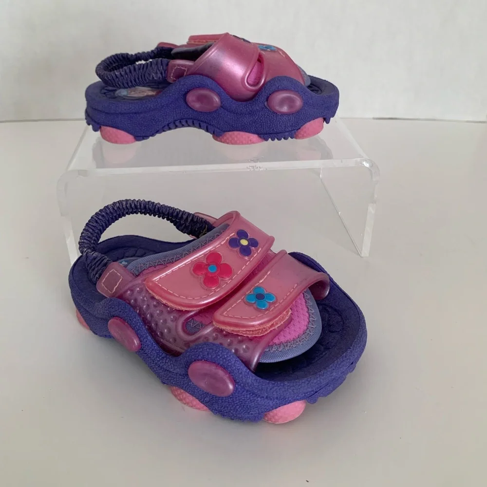 Keds Kids Water Shoes Sandals Baby Girls Size 5/6 Purple Pink Adjustable Straps